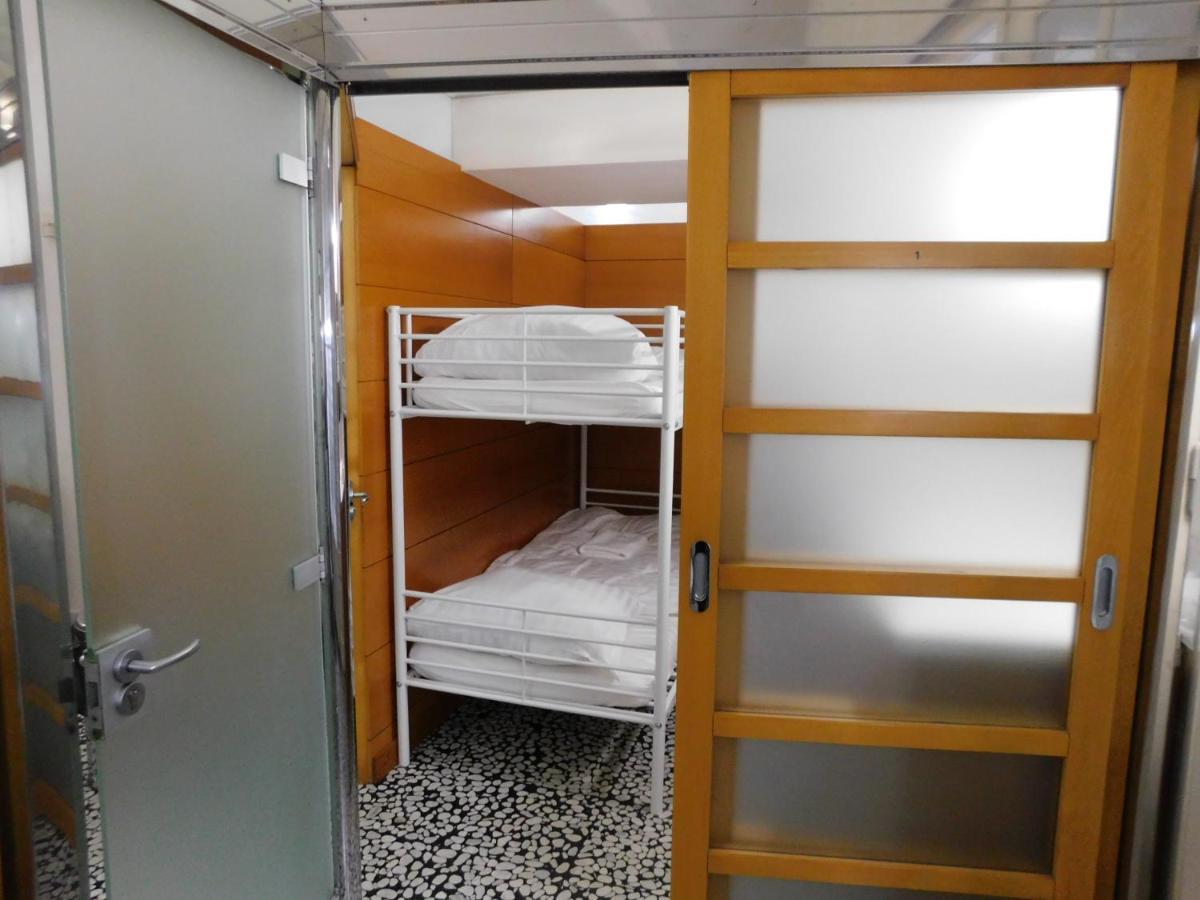 Hostel Hospitality House - H H H Ljubljana Dış mekan fotoğraf